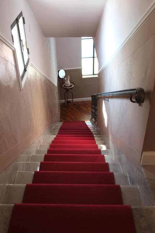 Michelangelo B&B Варенна Экстерьер фото