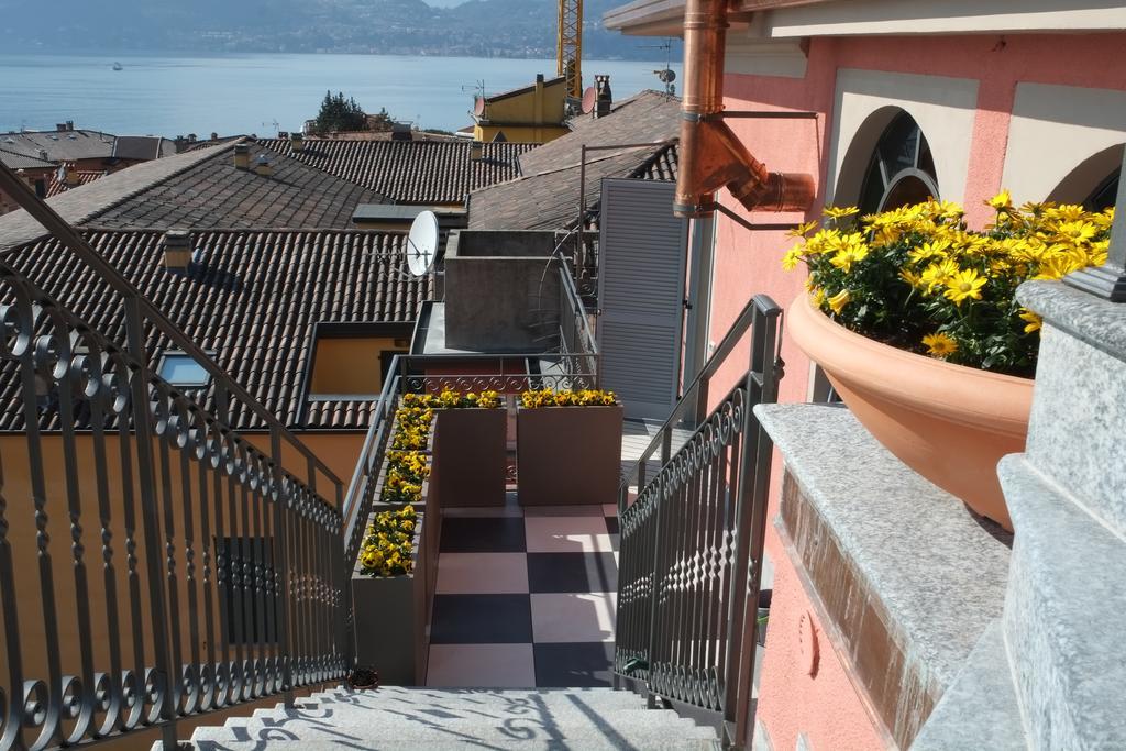 Michelangelo B&B Варенна Экстерьер фото